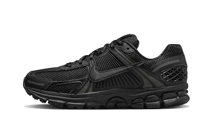Nike Vomero 5 Triple Black - Ventes Privées