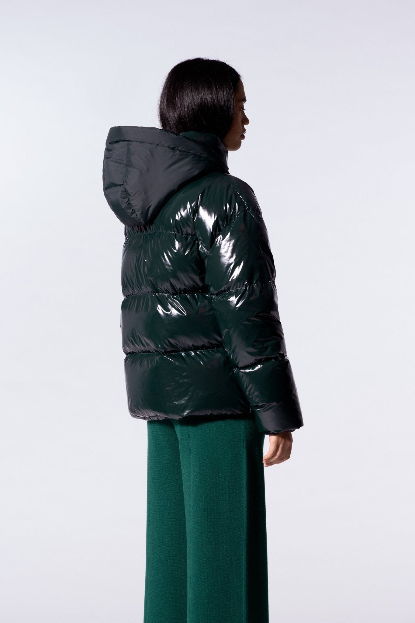 Lili Bright shiny cropped puffer jacket