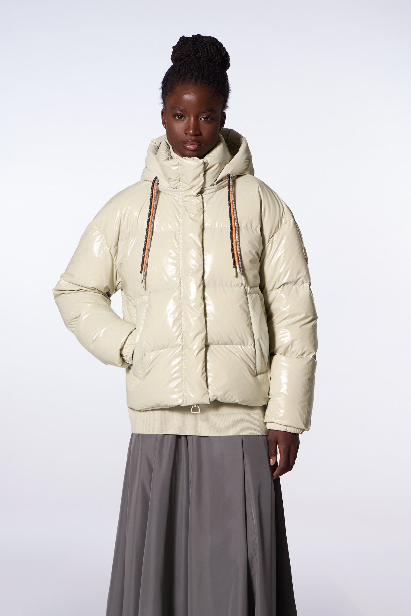 Lili Bright shiny short puffer jacket